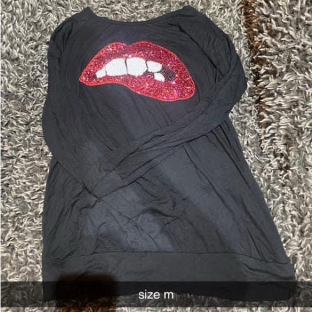 Black Long Sleeve Top with Red Lips Design